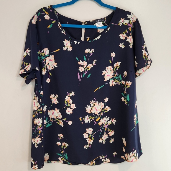 ➕️Ing Floral Top - Picture 1 of 7